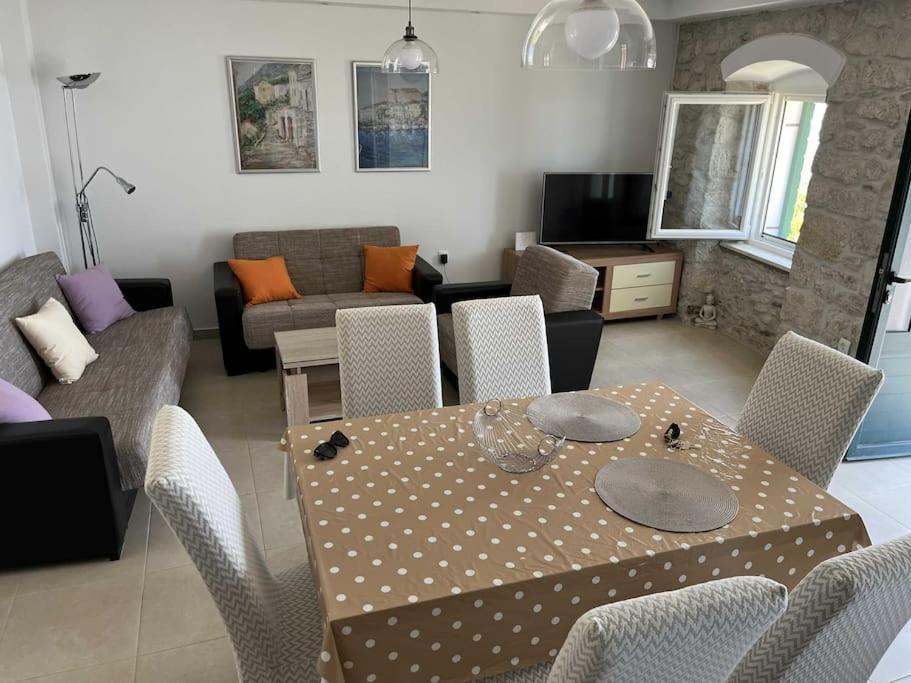 Holiday Home Aria Podgora Exterior foto